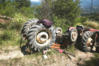 Traktörün altında kalan sürücü hayatını kaybetti
