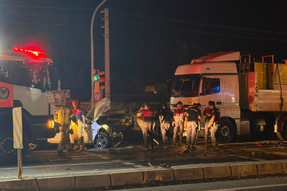 Aliağa'da zincirleme trafik kazası: 5 yaralı