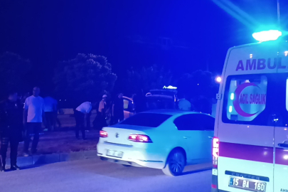 Kavşakta Kaza: 3 Yaralı