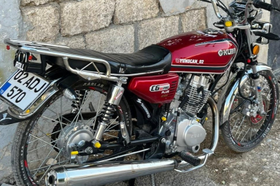 Adıyaman Merkez'de Park Halindeki Motosiklet Kimliği Belirsiz Kişiler Tarafından Çalındı