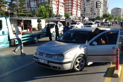 Yolun Karşısına Geçmek İsterken Canından Oldu
