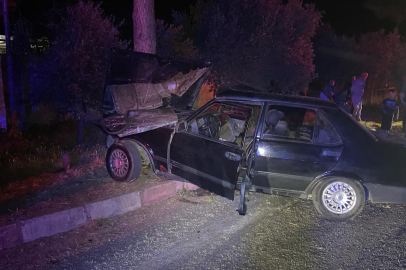 İzmir'de Feci Kaza:  1'i Ağır 2 Yaralı