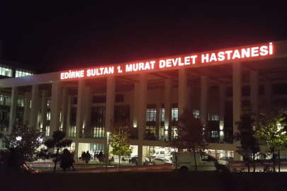 Sağanak sırasında ahıra yıldırım isabet etti
