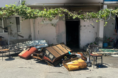 2 Katlı Ev Alevlere Teslim Oldu