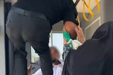 Tekmeli Yumruklu Kavga Kamerada