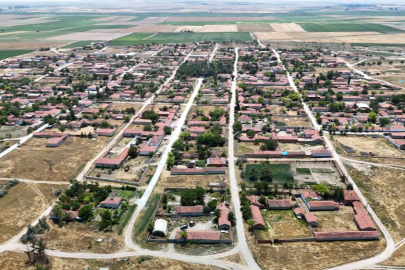 Adeta cetvelle çizilmiş 113 yıllık bu köyde çıkmaz sokak yok