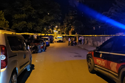 3 kişi arasında çıkan tartışma silahlı kavgaya dönüştü