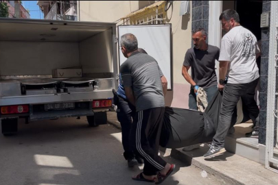 Talihsiz adam merdivenlerde can verdi... Acılı annenin feryadı yürekleri dağladı