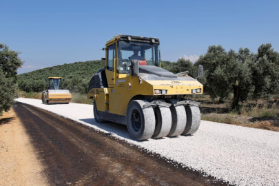Mudanya'nın kırsal mahallelerinde yol yenileme çalışmaları sürüyor