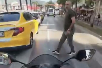 Kör noktada kalan yayaya motosiklet çarptı