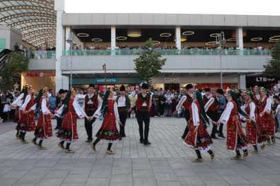 Festival gösterileri İnegöl’ün dört bir yanına yayıldı