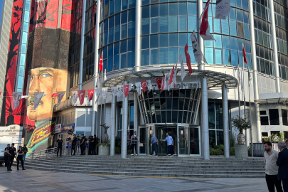 İzmit Belediyesi'nde hareketli saatler