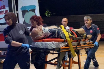 Devrilen traktörün sürücüsü ağır yaralandı