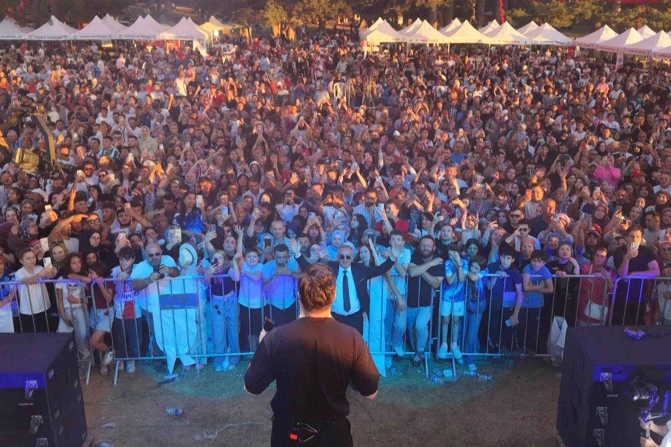 Samsun Festivali'ni duyan 75 bin kişi yaylaya akın etti