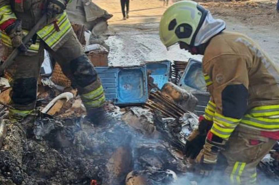 İnşaat Malzemeleri Alevlere Teslim Oldu