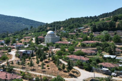 Büyükşehir Mustafakemalpaşa’da yolları yeniliyor