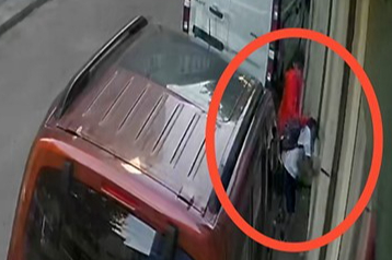 Akran zorbalığı kameraya böyle yansıdı