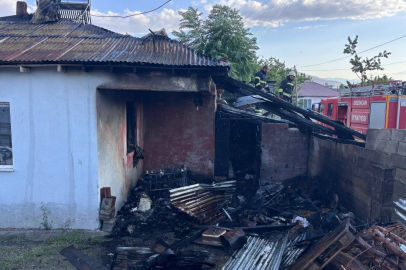 Müstakil Ev Alevlere Teslim Oldu
