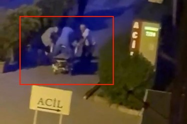 Kadın doktordan sedye üzerinde hayat kurtaran müdahale