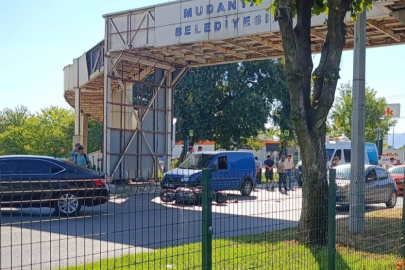 Mudanya'da otomobille motosiklet çarpıştı: 1 yaralı