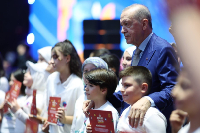 TÜGVA Bursa’dan Cumhurbaşkanı Erdoğan’ın katıldığı yaz okulu buluşmasına rekor katılım