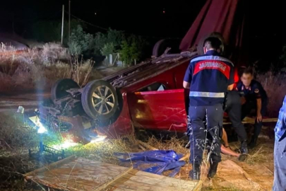 İnegöl'de otomobil şarampole yuvarlandı: 3 yaralı