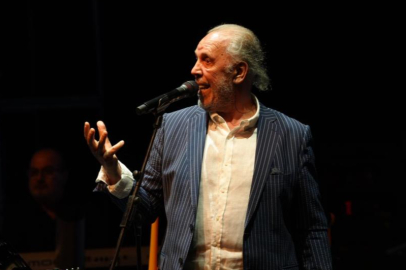 Fatih Erkoç'tan Bursa Festivali'nde nostalji dolu gece