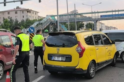 Erzurum'da Zincirleme Kaza: 3 Yaralı