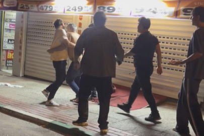 Gece kulübünden çıkıp kavgaya böyle tutuştular… Ayakta zor durdular