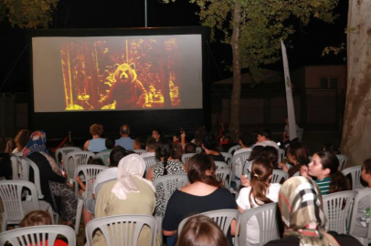 Osmangazi’de yazlık sinema etkinliği Veysel Karani Mahallesi’ne taşındı