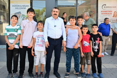 Yıldırım Belediye Başkanı Oktay Yılmaz, Çiçek Caddesi esnafıyla buluştu