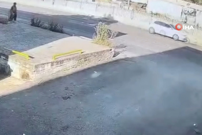 Bir adımla hayata tutundu, motosikletli duvara çarparak can verdi