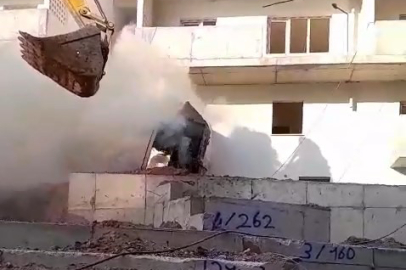 Kepçe Alevlere Teslim Oldu