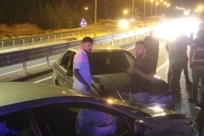 İki Otomobil Çarpıştı: 3 Yaralı