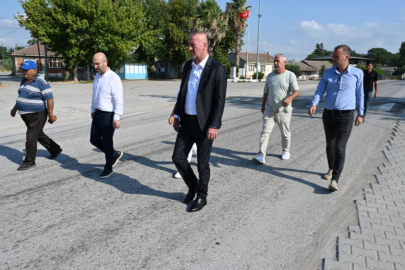 Karacabey Belediyesi kırsaldaki arazi yollarını düzenleniyor