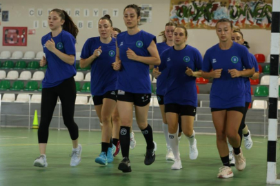 Bursa Büyükşehir Belediyespor Kadın Hentbol Takımı’nda kadro yapılanmasını tamamladı