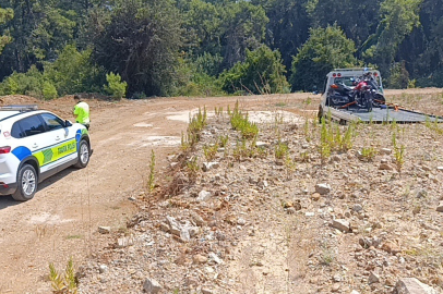 Terk edilmiş halde bulunan motosikletin sürücüsüne 48 bin 500 lira ceza kesildi