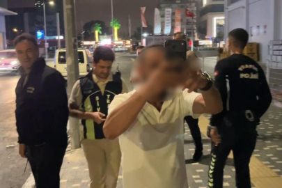 Alkollü sürücüden ilginç hareketler.. Yüzünü sakladı, basın mensubunu kayda alıp küfür etti