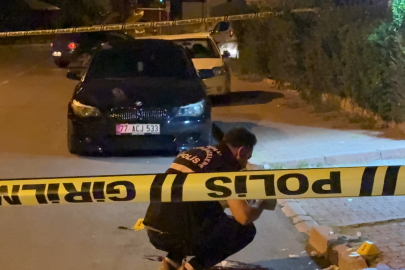 Sigara parası kavgası! Baba ve oğul bıçakla birbirine girdi: 1'i ağır 2 yaralı