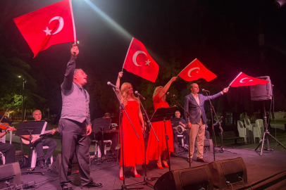 Bursa’da Zafer Haftası coşkusu Türk Sanat Müziğiyle sürdü