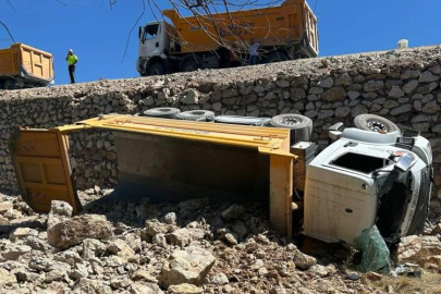Yol yapımı çalışmasında trafik kazası: 1 ölü