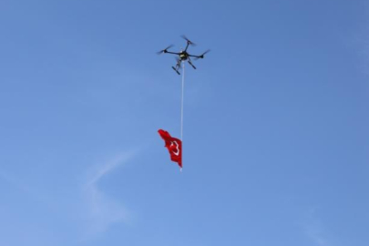 Bursa'da 30 Ağustos coşkusu gökyüzüne taşındı