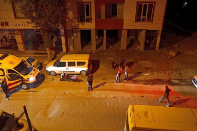 Genç Yürüdüğü Sokakta 3 Şahsın Saldırısına Uğradı