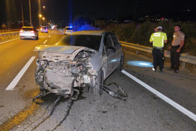 Bariyere çarpan otomobilin sürücüsü yaralandı