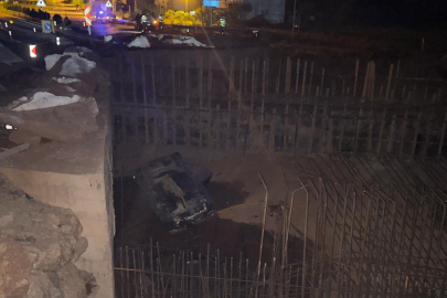 Otomobil 5 Metre Yükseklikten Uçtu: 2 Yaralı