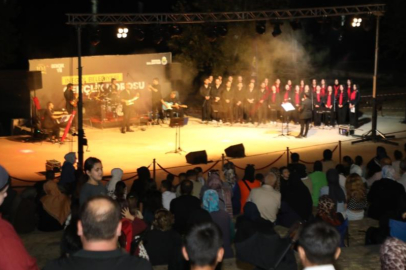İnegöl’ün Kurtuluş Coşkusu Yeniceköy’de Ezgiye Dönüştü