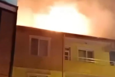 3 Katlı Bina Alevlere Teslim Oldu