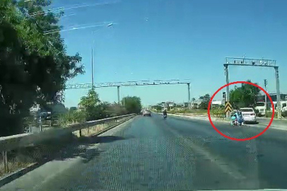 Kaza anları araç kamerasına yansıdı