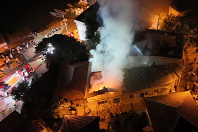 Gölyazı'da geceyi aydınlatan yangın