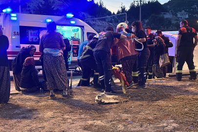 İşçilerini taşıyan minibüs yan yattı: 9 yaralı
